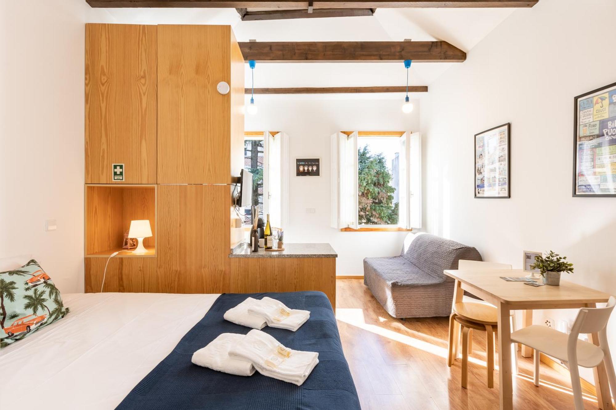 Apartamento 733 Costa Cabral Metro *