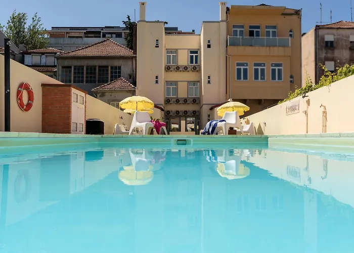 733 Costa Cabral Metro Residence